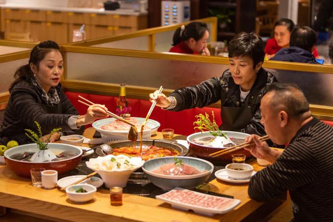 火锅“涮出”3千亿大市场麻将胡了热辣滚烫！重庆(图4)